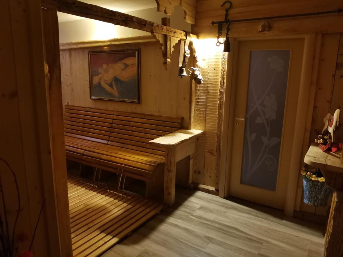 Garni Defrancesco Otel Campitello di Fassa Dış mekan fotoğraf