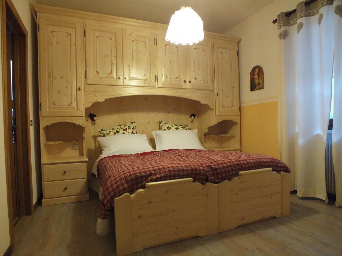 Garni Defrancesco Otel Campitello di Fassa Dış mekan fotoğraf