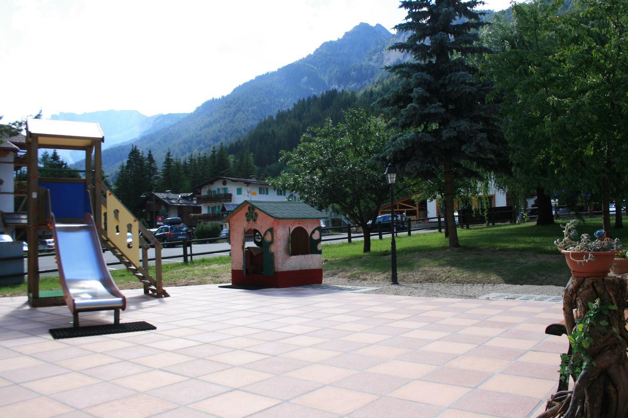 Garni Defrancesco Otel Campitello di Fassa Dış mekan fotoğraf