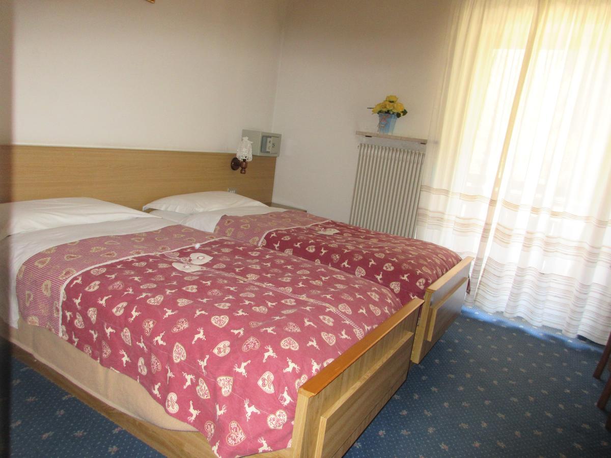 Garni Defrancesco Otel Campitello di Fassa Dış mekan fotoğraf